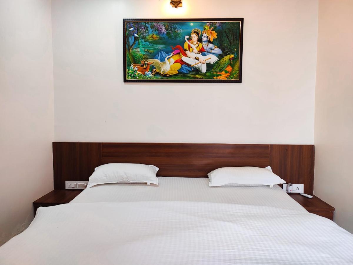 Hotel Sardar Rooms Garudeshwar Exteriér fotografie